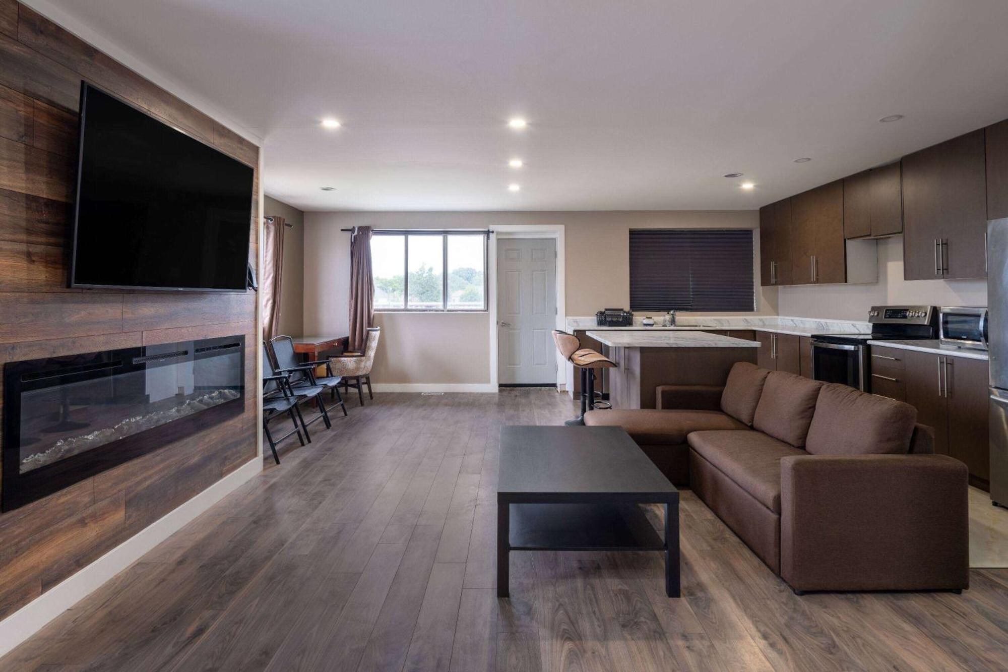 Super 8 By Wyndham Niagara Falls On Εξωτερικό φωτογραφία