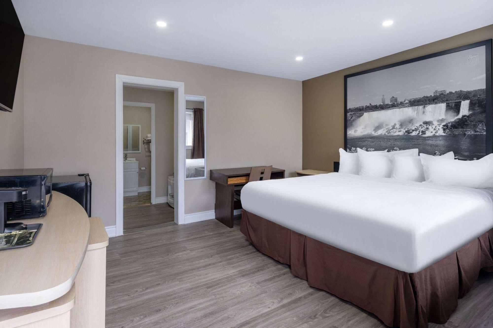 Super 8 By Wyndham Niagara Falls On Εξωτερικό φωτογραφία